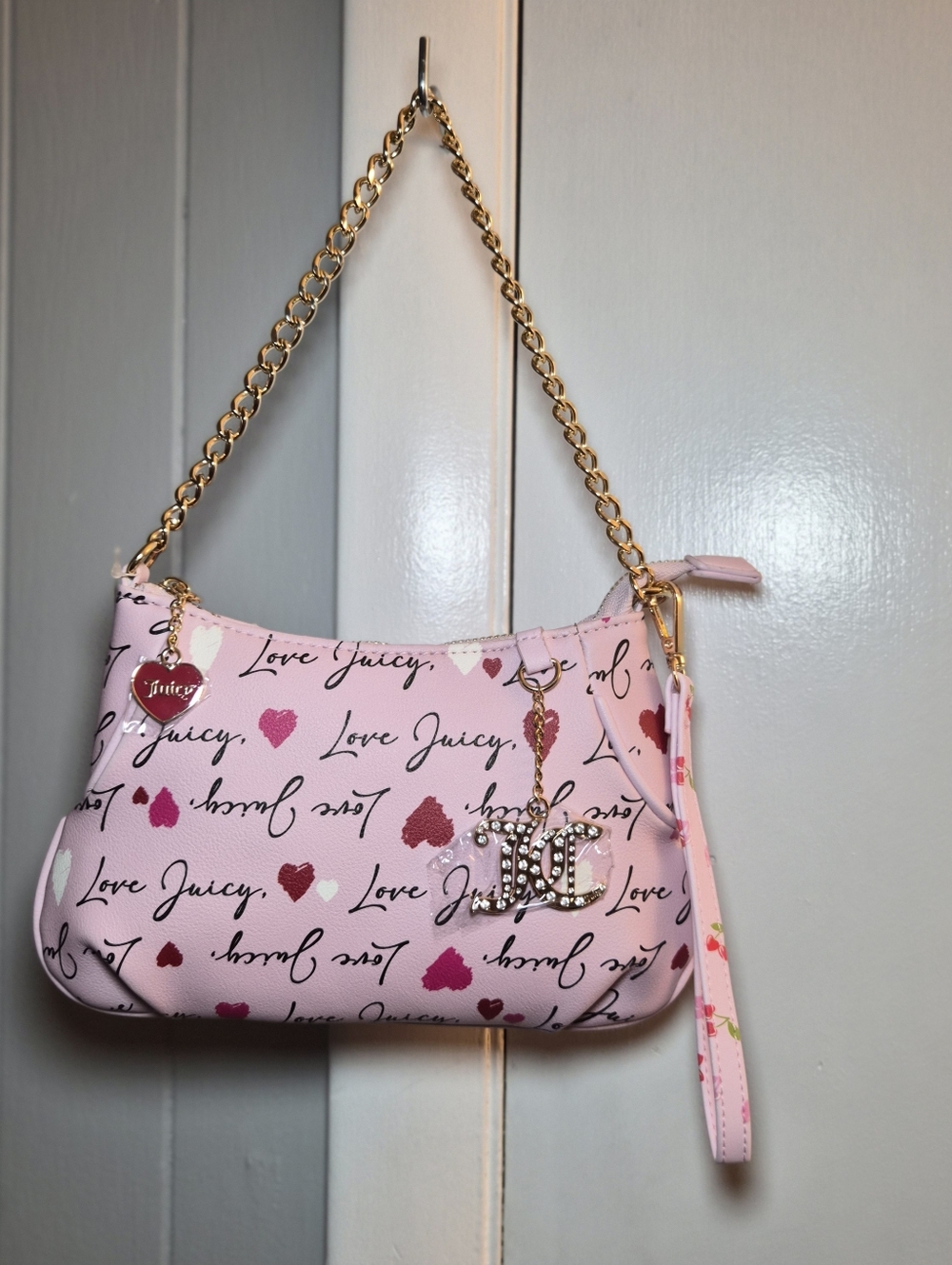 ✨ NWT Juicy Couture Pink "Love Juicy" Heart Pouch ✨
